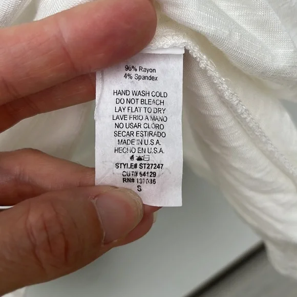 EUC Lazy Sundays off white unique top - Picture 9 of 9